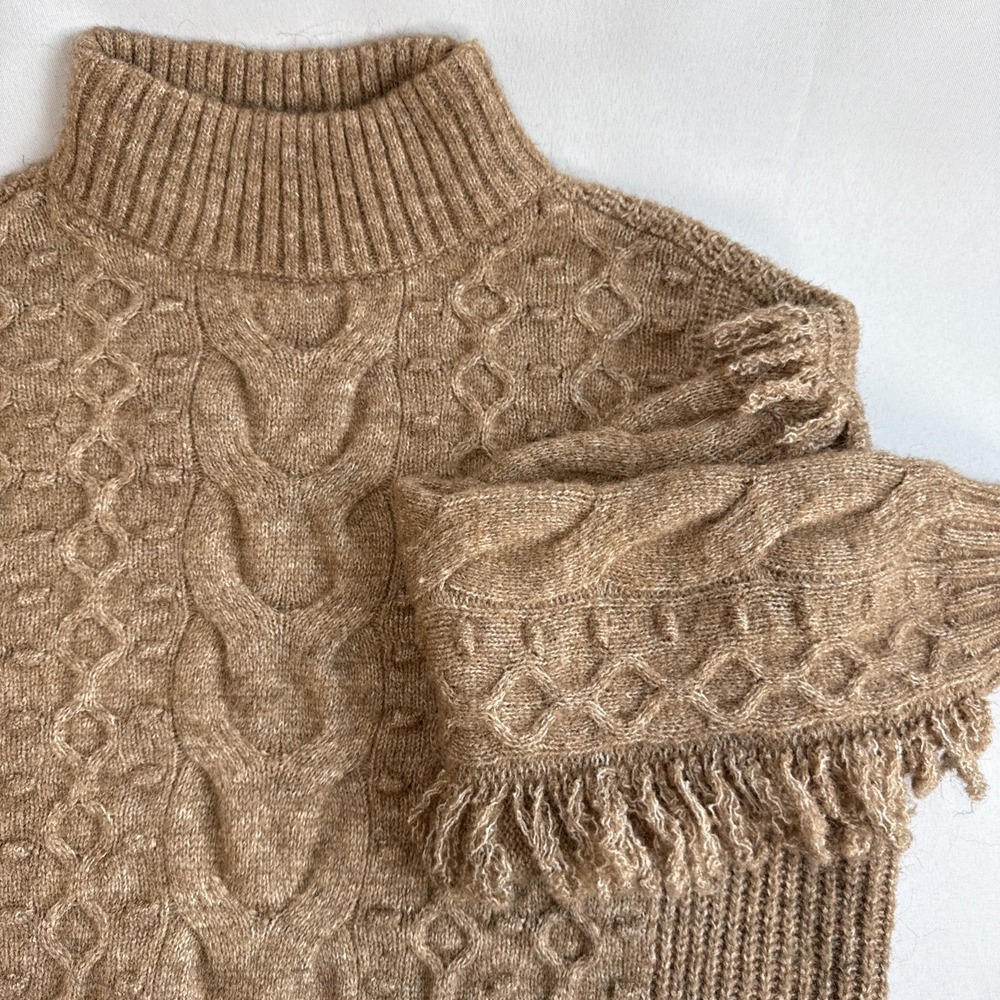 A.N.A. A New Approach Fringed Pullover Sweater Small Lt. Brown Long Sleeve